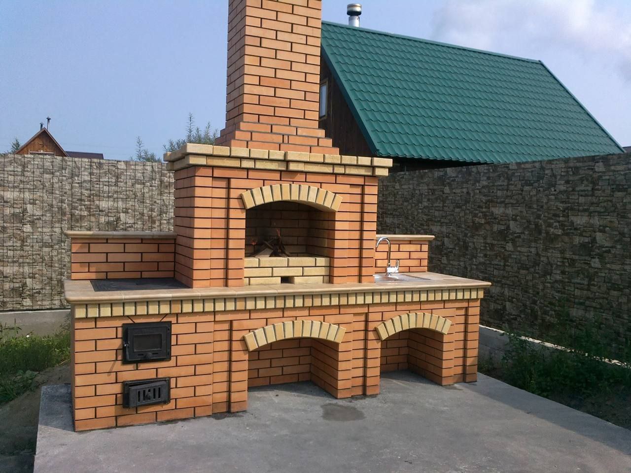 Почему трескается кирпичная печь-барбекю: 4 основные причины post thumbnail image